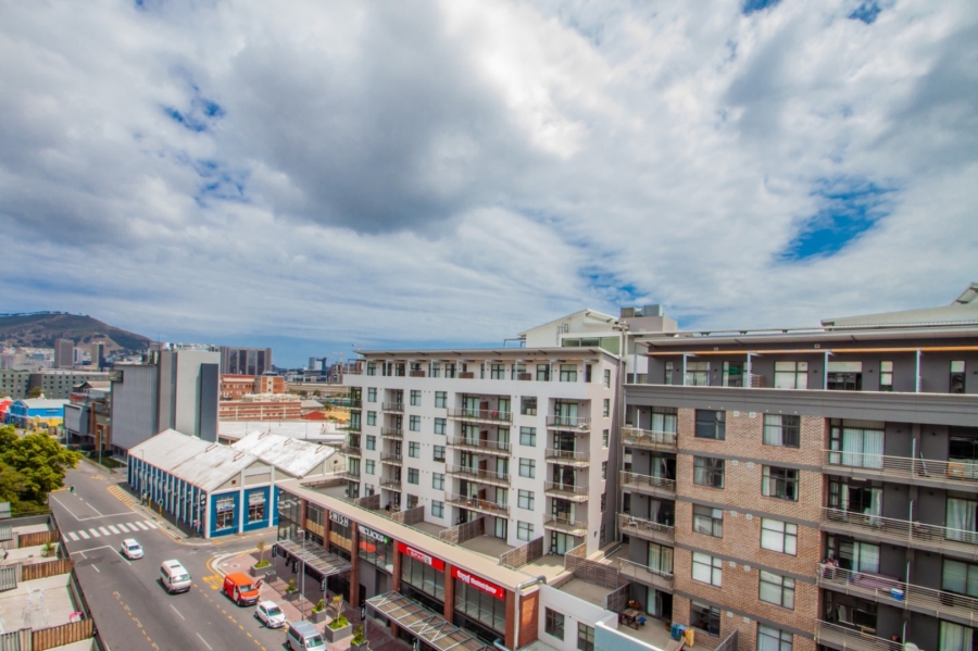 1 Bedroom Property for Sale in Woodstock Western Cape